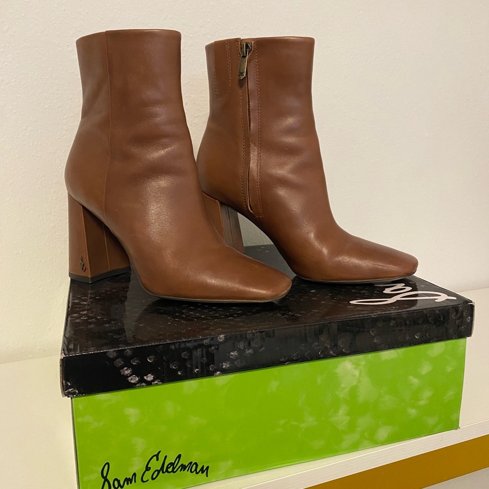 SAM EDELMAN Codie Ankle Bootie